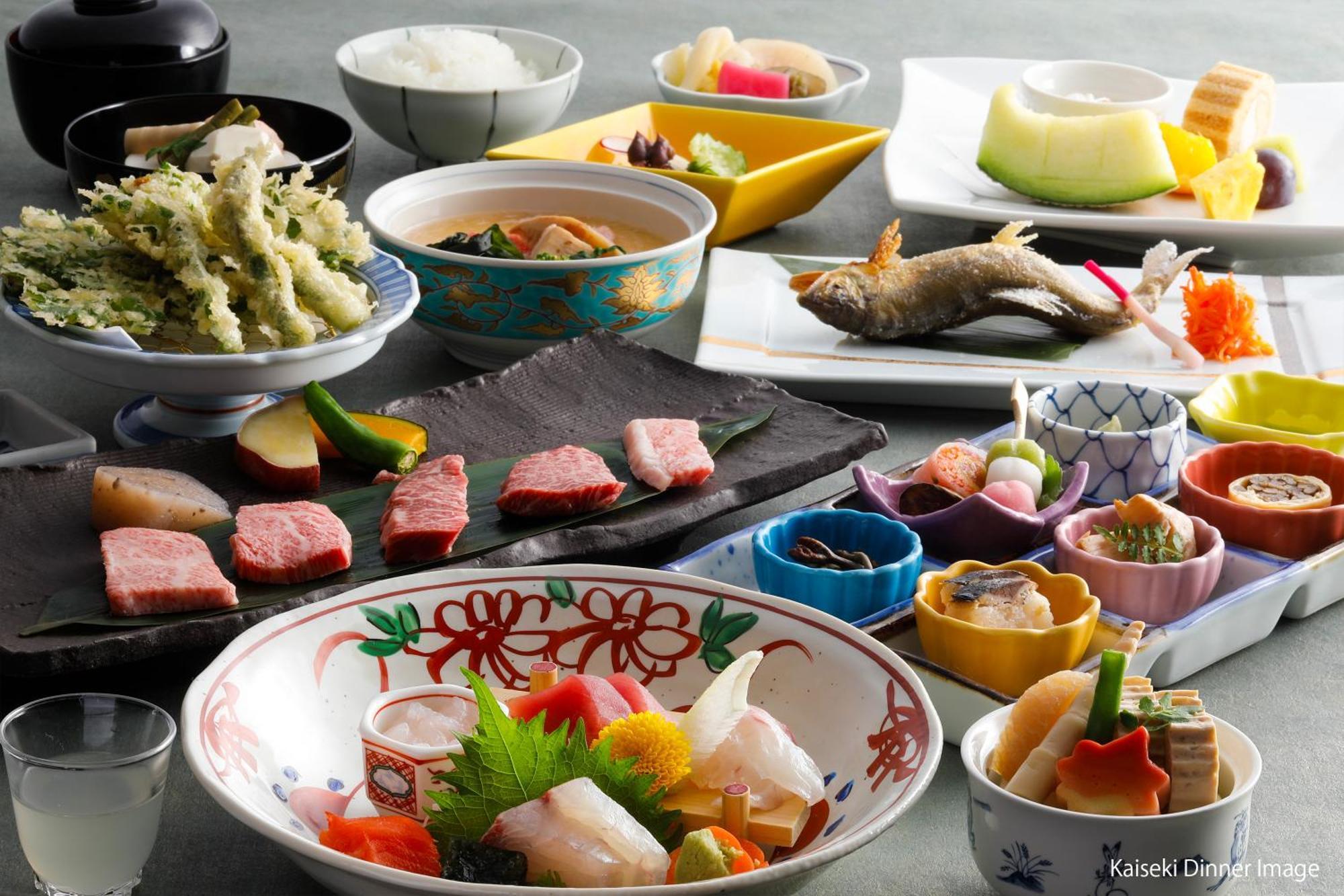 Hida Takayama Onsen Takayama Green Hotel Keio Group Hotels Exterior foto A selection of Japanese dishes