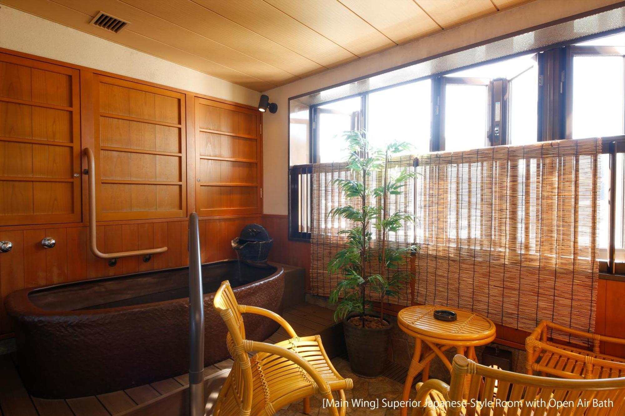 Hida Takayama Onsen Takayama Green Hotel Keio Group Hotels Exterior foto A tea room at the hotel