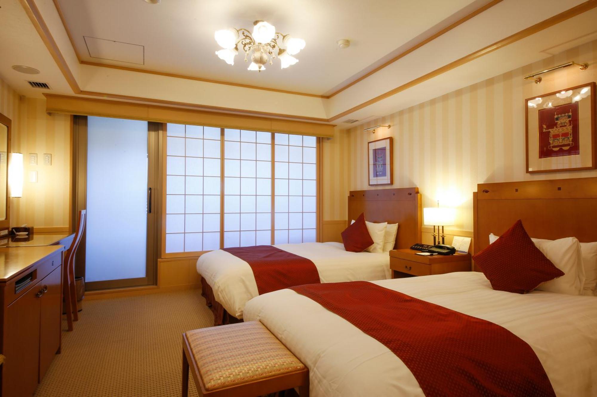 Hida Takayama Onsen Takayama Green Hotel Keio Group Hotels Exterior foto A room at the hotel