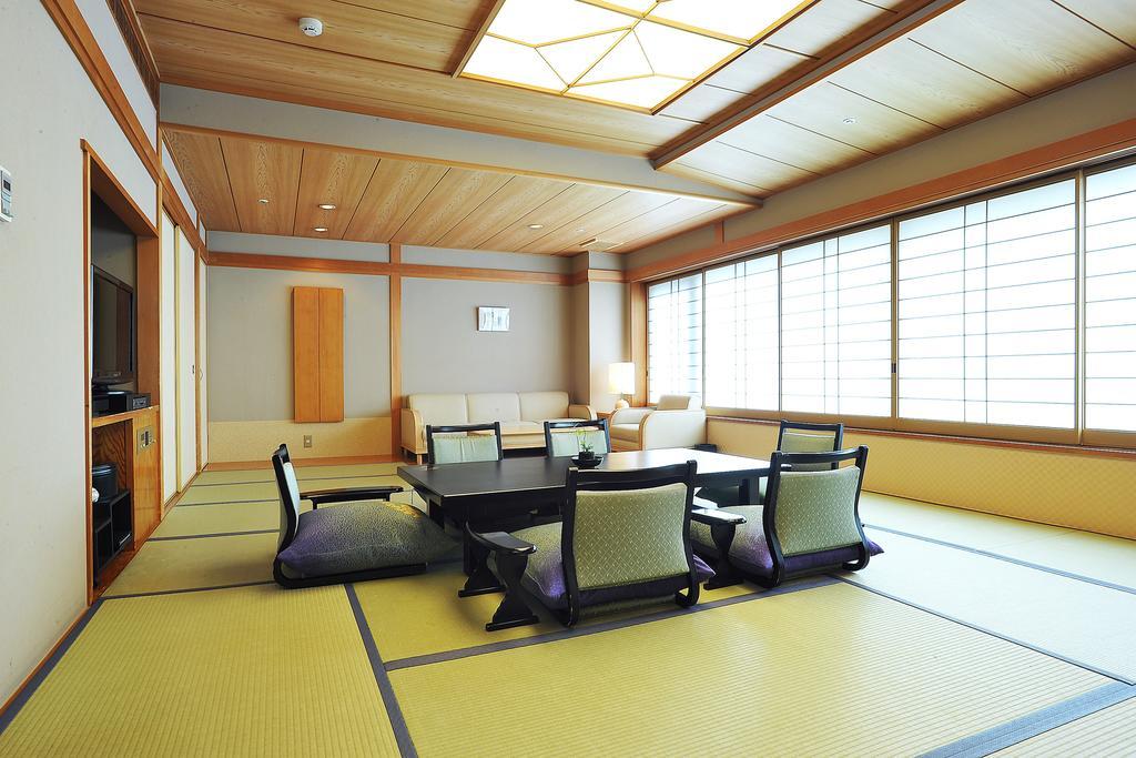 Hida Takayama Onsen Takayama Green Hotel Keio Group Hotels Exterior foto A traditional Japanese room